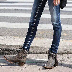 AWESOME! Indie Spirit CORRAL Alamo Cowboy Ankle boots! 10